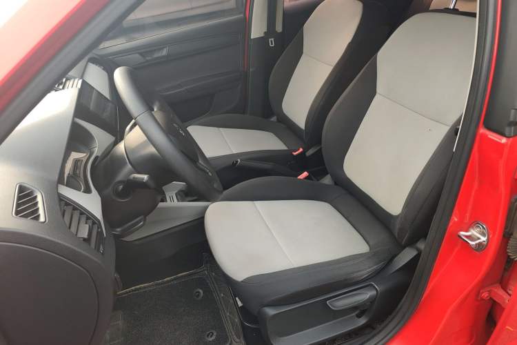 Used Skoda Fabia 2017 1.4L Manual Enjoy Edition
