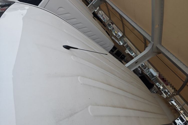 Used Wuling Yangguang 2024 300KM Comfort Version Passenger Van 75kW
