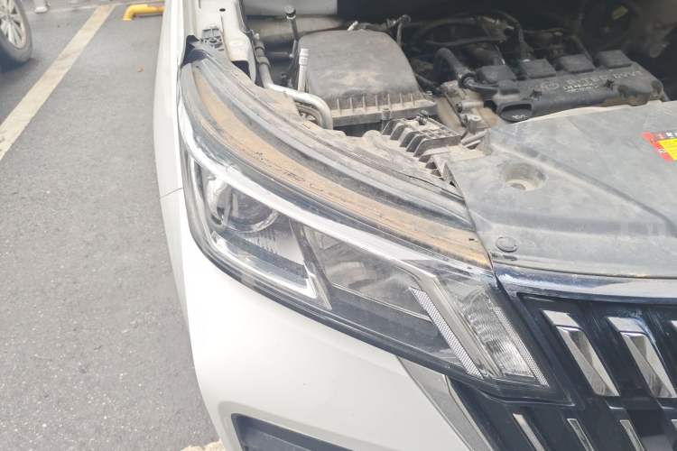 Used Wuling Jiachen 2022 1.5L Manual Light Comfort Edition
