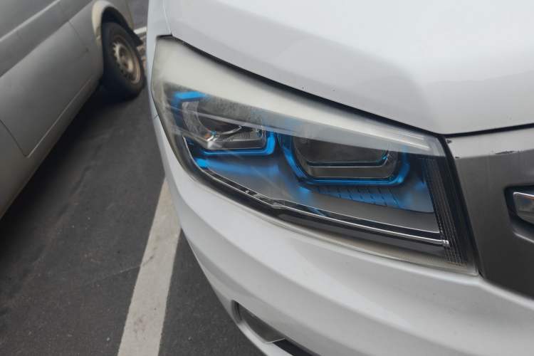 Used Changan CS75 2016 1.5T Manual FENGSHANG Model
