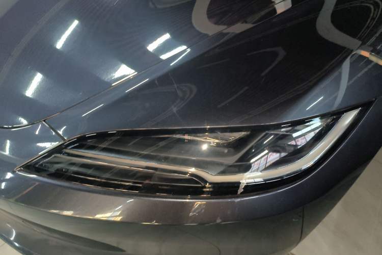 Used Tesla Model 3 2023 Rear-Wheel-Drive Version
