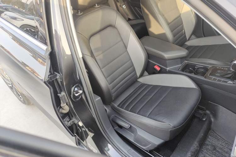 Used Volkswagen Sagitar 2021 280TSI DSG Excellence Edition
