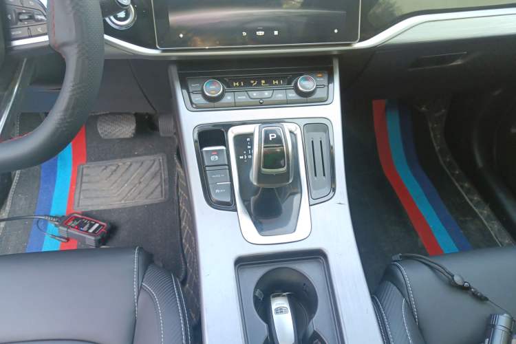 Used Geely Auto Emgrand X7 Sport 2021 Million Edition 1.8TD DCT Two-Wheel Drive Comfort Model