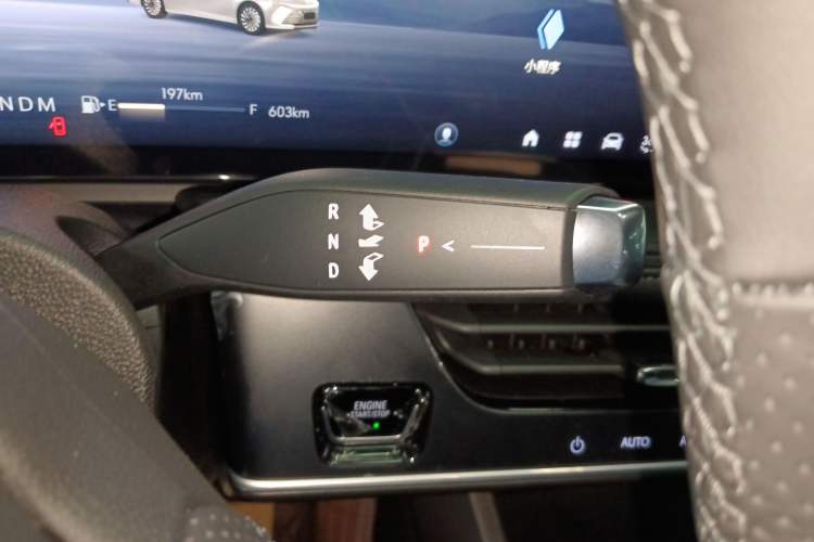 Used Buick LaCrosse 2025 28T Platinum Edition
