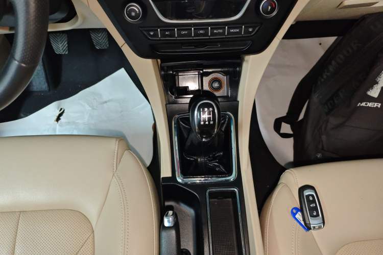 Used Geely Auto Emgrand 2017 Sedan Million Edition 1.5L Manual Luxury Model