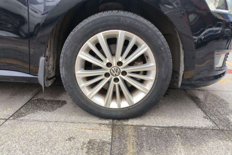 Used Volkswagen Gran Lavida 2013 1.6L Automatic Comfort Model