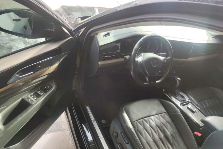 Used Volkswagen Passat 2021 330TSI Luxury Edition
