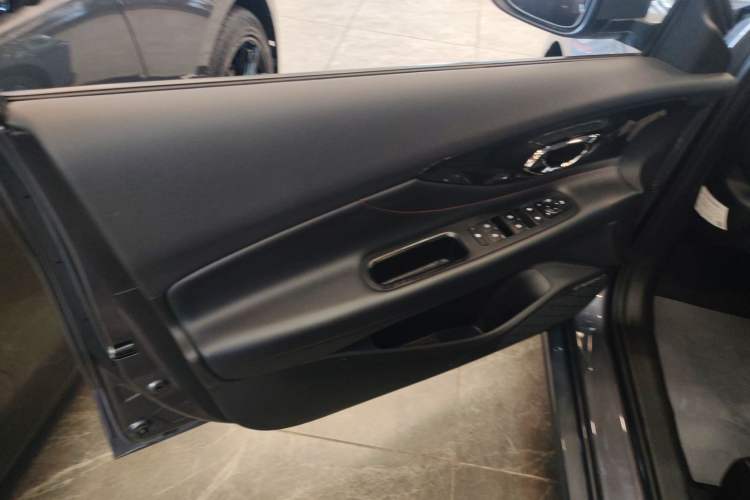 Used GAC Trumpchi EMPOW 2021 270T DCT J16 Version
