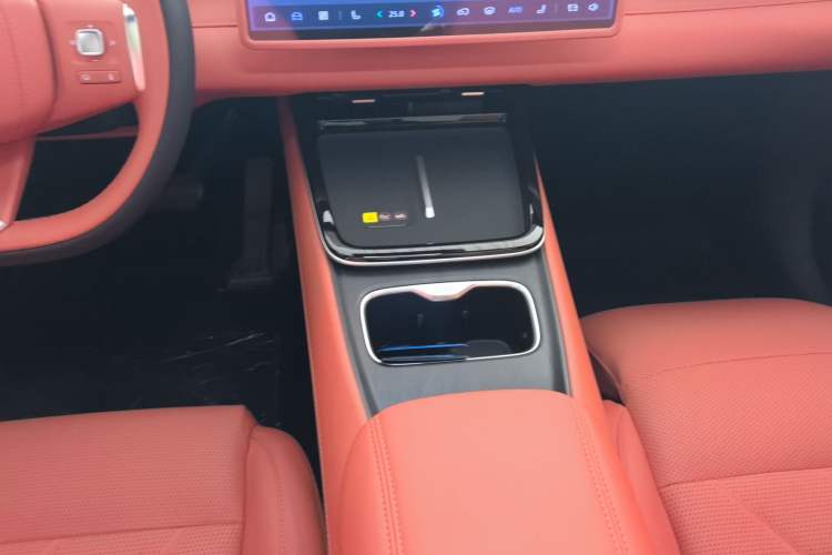 Used  S05 2024 200Max Range-Extended Long-Range Version
