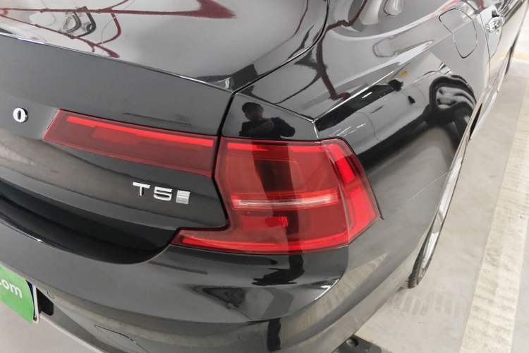 Used Volvo S90 2019 T5 Zhiyi Edition
