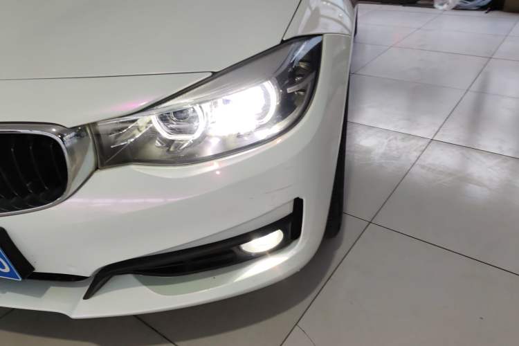 Used BMW 3 Series GT 2019 320i Sport Edition
