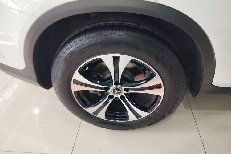 Used Mercedes-Benz GLC 2020 GLC 260 L 4MATIC Dynamic Model