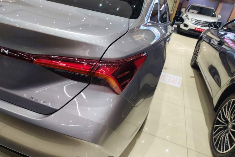 Used Toyota Avalon 2019 2.0L XLE Premium Edition China VI

