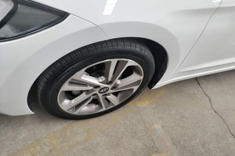 Used Hyundai Elantra 2016 1.6L Automatic ZhiXuan – Elite Version
