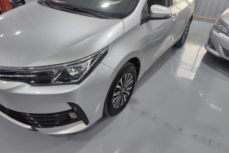 Used Toyota Corolla 2017 Revised Version 1.2T S-CVT GL-i
