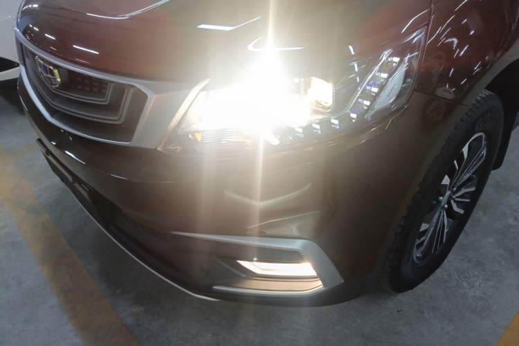 Used Geely Auto Vision X6 2018 1.8L Manual 4G Connect Luxury Edition