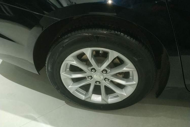 Used Buick LaCrosse 2022 552T Luxury Version
