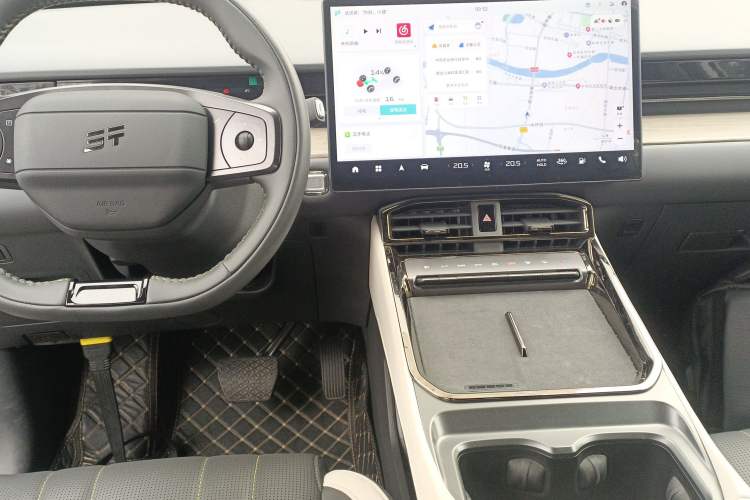 Used JETOUR Shanhai Shanhai L6 2024 1.5TD DHT MAX
