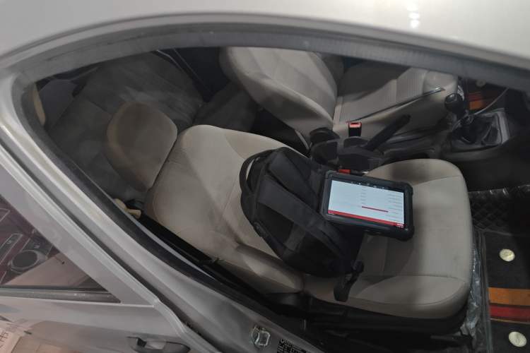 Used Wuling Hongguang V 2022 1.5L Jingqu Version Hydraulic Power Steering LAR
