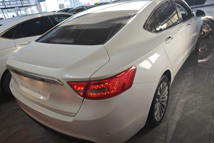Used Geely Auto Emgrand GT 2015 1.8T Flagship Model

