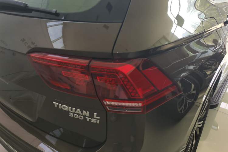 Used Volkswagen Tiguan L 2017 380TSI Automatic All-Wheel-Drive Luxury Edition