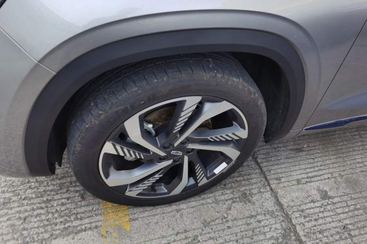 Used Geely Auto Monjaro L 2024 2.0TD High-Power Automatic Two-Wheel Drive Skyline Edition
