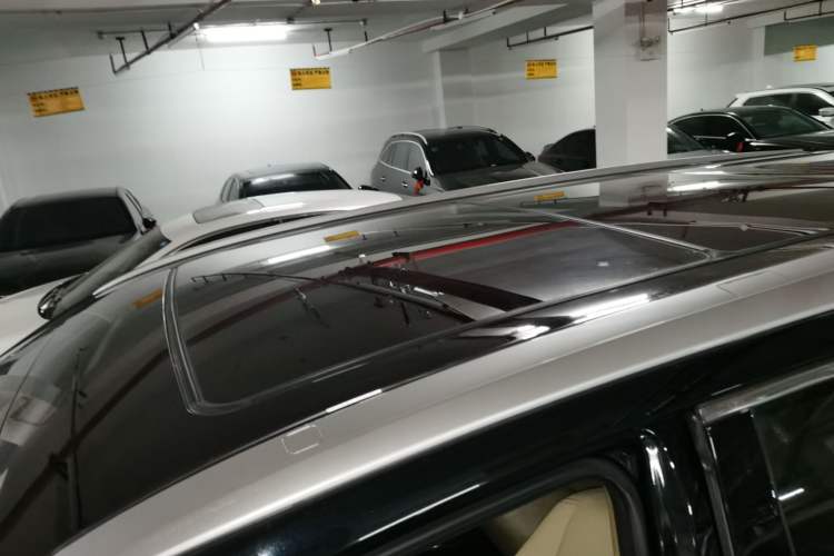 Used Toyota Highlander 2017 2.0T Two-Wheel Drive Luxury Edition 7 Seats