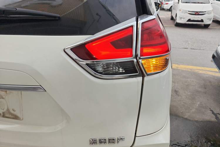 Used Nissan X-Trail 2020 2.0L XL ITS 3-Row CVT 2WD SmartConnect 7-Seater Comfort Edition