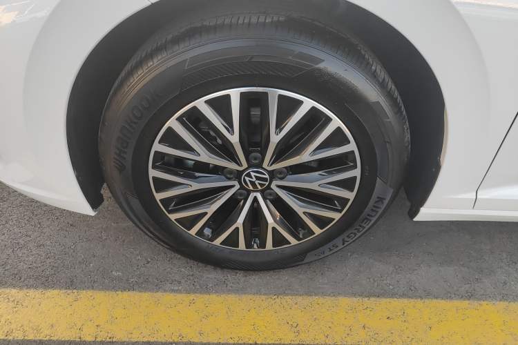 Used Volkswagen Sagitar 2024 200TSI DSG Flyover Edition
