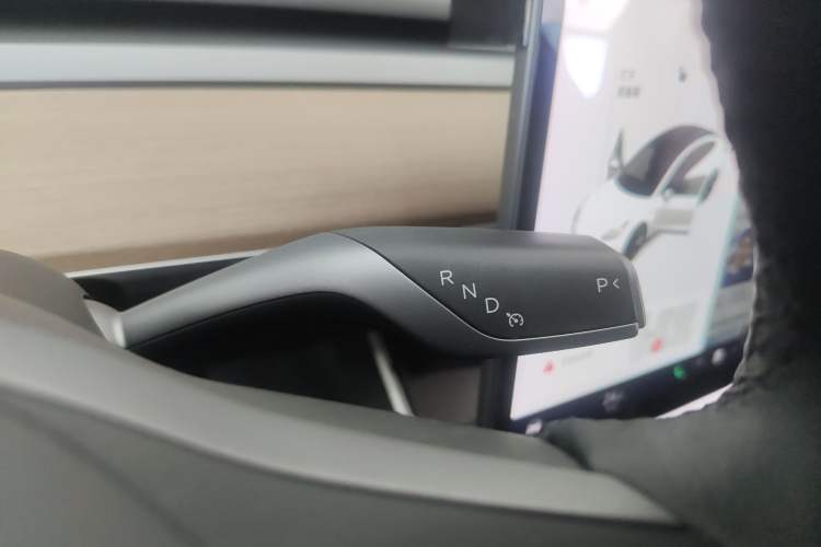 Used Tesla Model 3 2019 Standard Range Rear-Wheel Drive Upgraded Version (60 kWh)
