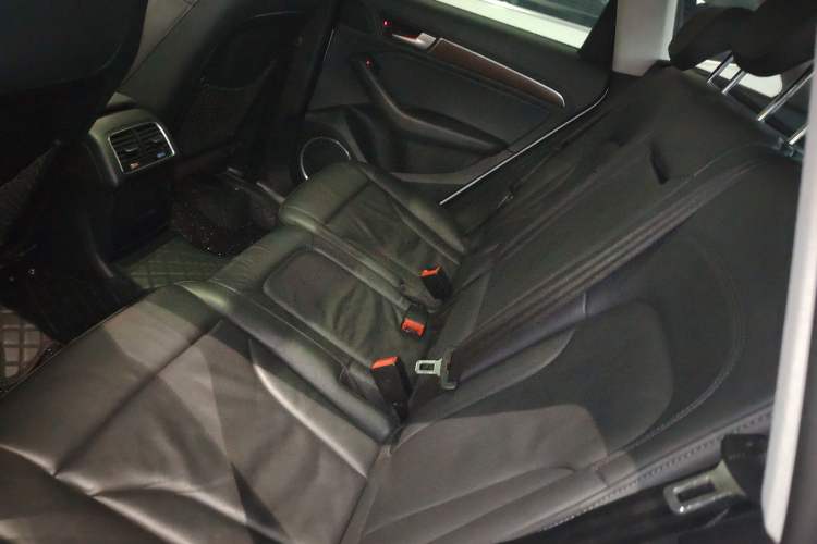 Used Audi Q5 2017 40 TFSI Comfort Model