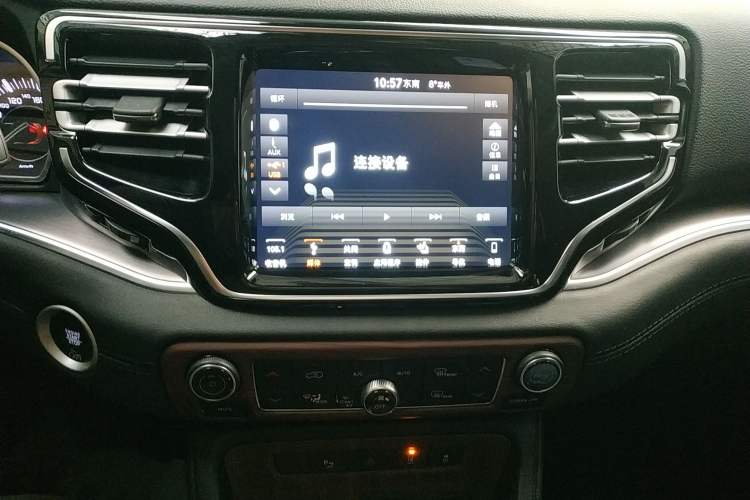 Used  Grand Commander 2018 2.0T Four-Wheel Drive Prestige Edition China V
