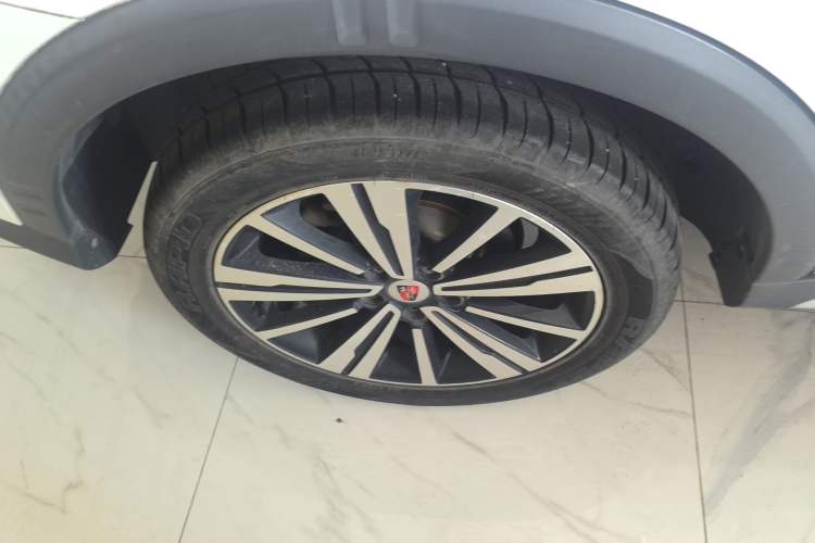 Used Roewe RX5 2019 20T Two-Wheel Drive Automatic Ali Smart Connectivity Platinum Edition
