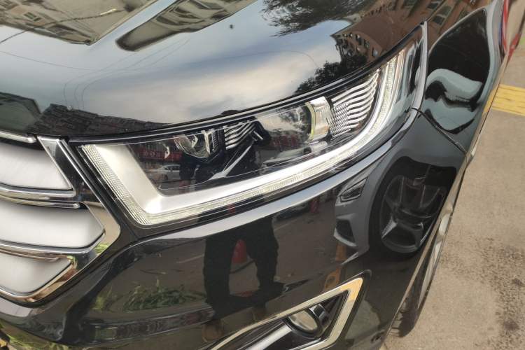 Used Ford Edge 2016 EcoBoost 245 Four-Wheel Drive Titanium 7-Seater
