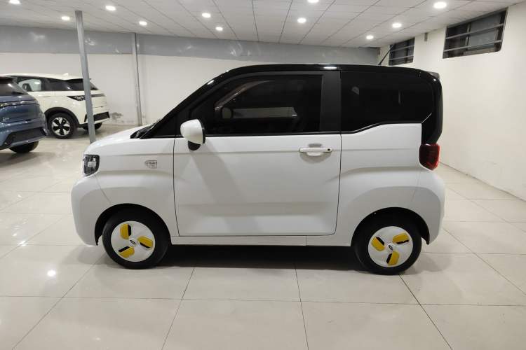 Used Chery QQ Ice Cream 2022 170km Sundae Phosphate Lithium-Ion
