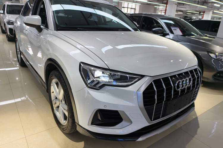 Used Audi Q3 2019 35 TFSI Advanced Style Edition
