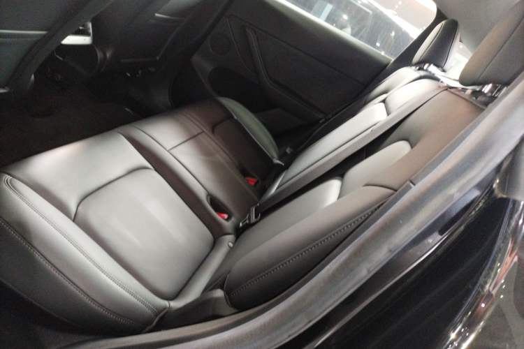 Used Tesla Model Y 2022 Rear-Wheel-Drive Version
