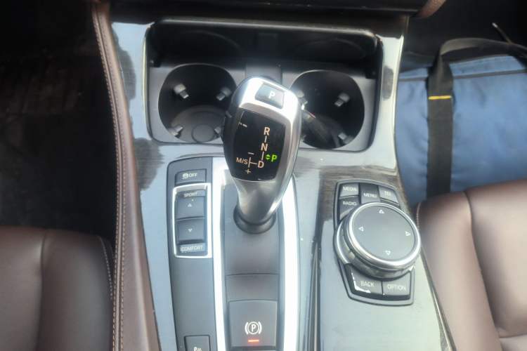 Used BMW 5 Series 2014 525Li Luxury Design Package