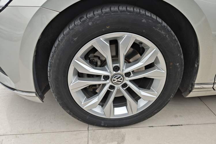 Used Volkswagen Magotan 2018 Facelift 330TSI DSG Luxury Model