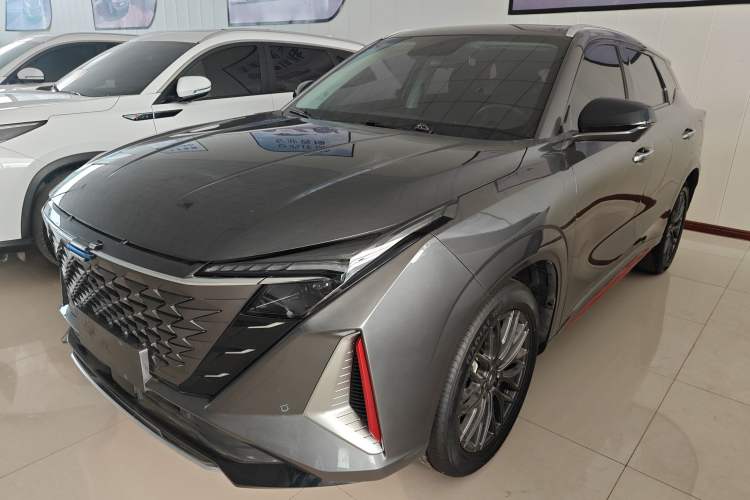 Used Oshan Z6 2022 Blue Whale 1.5T DCT Luxury Model