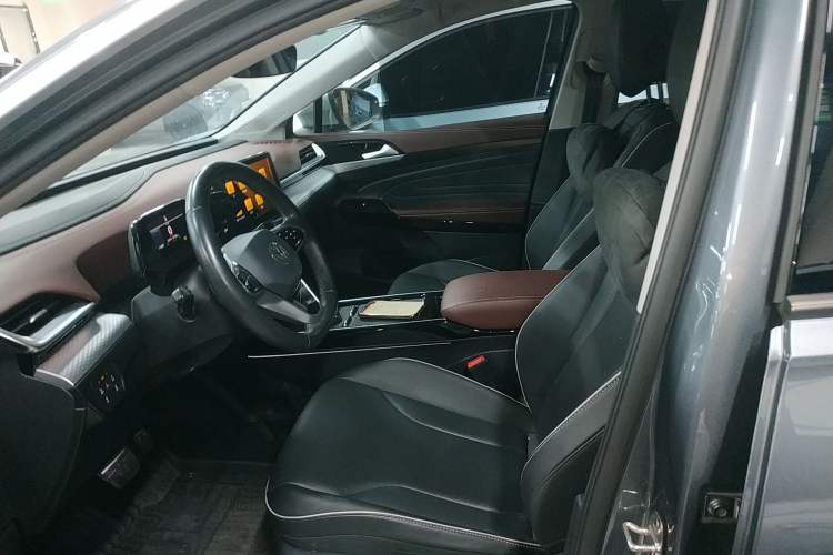 Used Volkswagen ID.6 X 2021 Revised Version Pure+ Long-Range Edition
