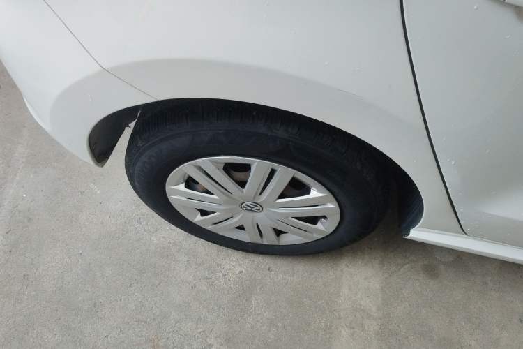 Used Volkswagen Polo 2016 1.4L Manual Fashion Model