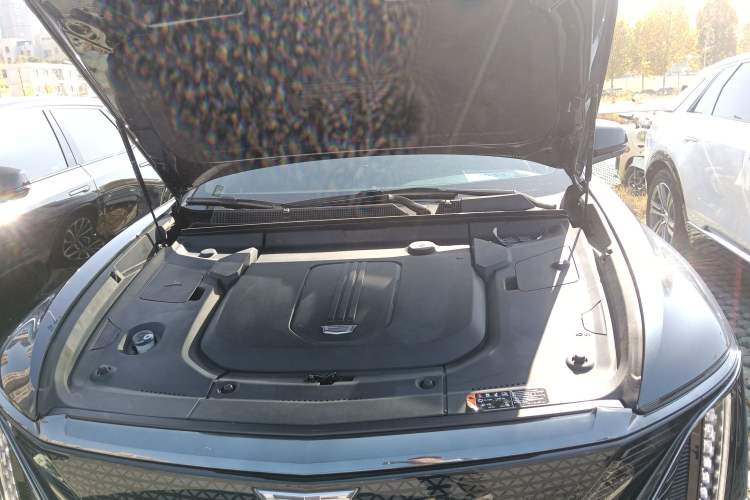 Used Cadillac LYRIQ 2022 Four-Wheel-Drive High-Performance Deluxe Edition
