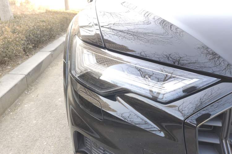 Used Audi A6 (Import) 2021 allroad quattro Explorer 55 TFSI Prestige Off-Road Model
