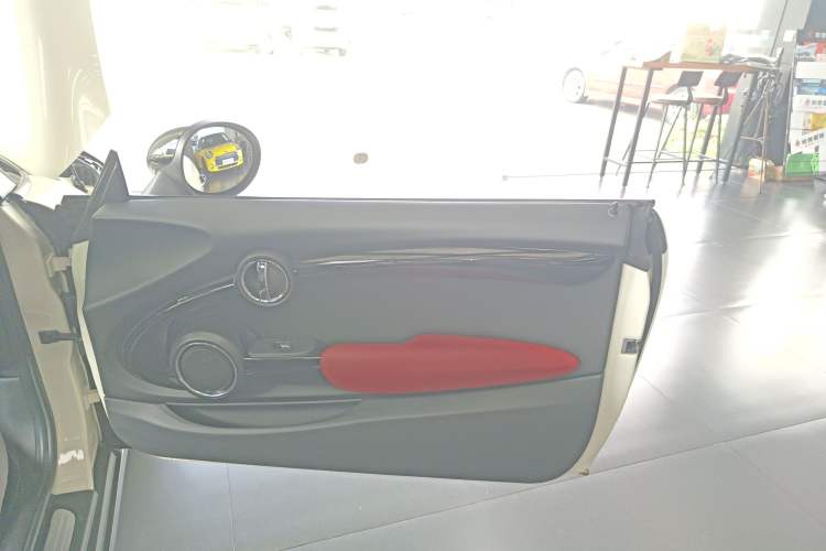 Used  MINI 2019 1.5T ONE PLUS
