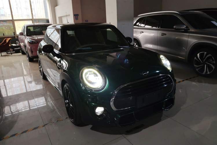 Used  MINI 2018 1.5T COOPER Racing Driver