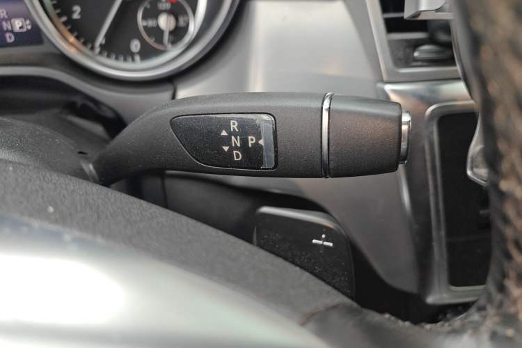 Used Mercedes-Benz M-Class 2014 ML 320 4MATIC