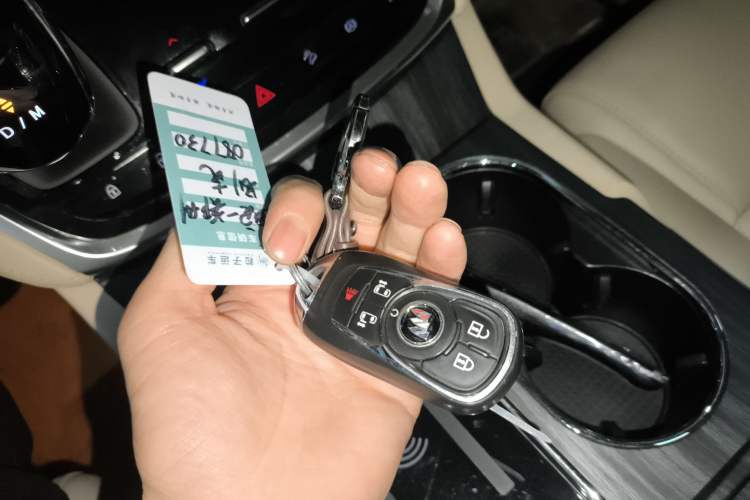 Used Buick GL8 2023 ES Lu Zun Deluxe Model
