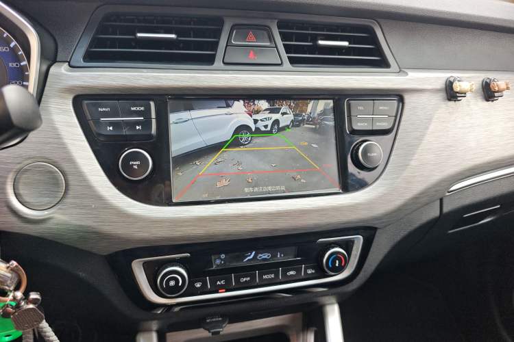 Used Geely Auto Vision X3 2017 1.5L Manual Elite Model
