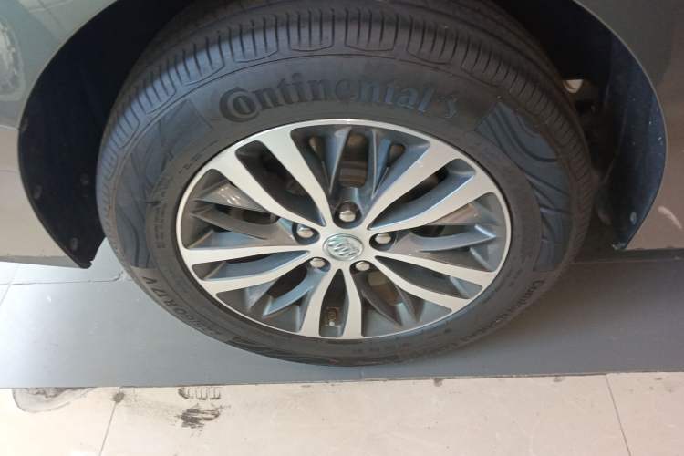 Used Buick GL8 2017 ES 28T Luxury Model China V Standard
